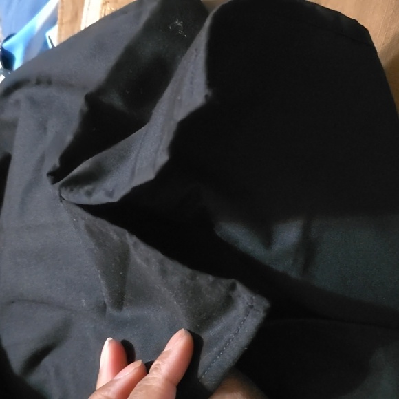 Dickies Women's Black V-Neck 2 Pocket Scrub Top Size XS NWT - Picture 10 of 10